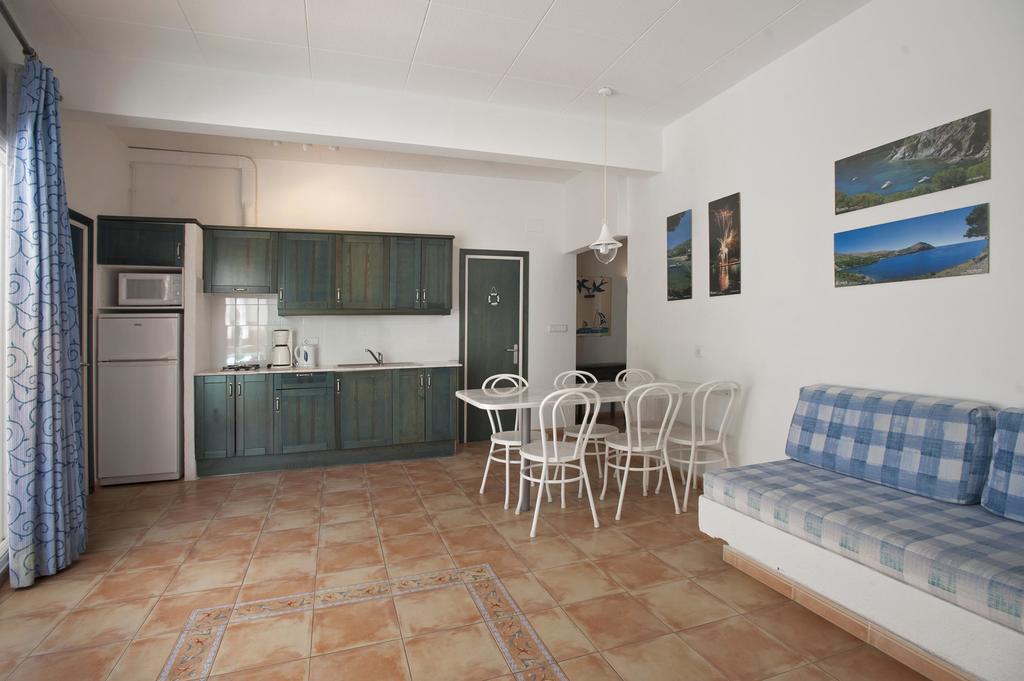 Apartaments El Berganti En Canyelles Petites Roses Exterior foto